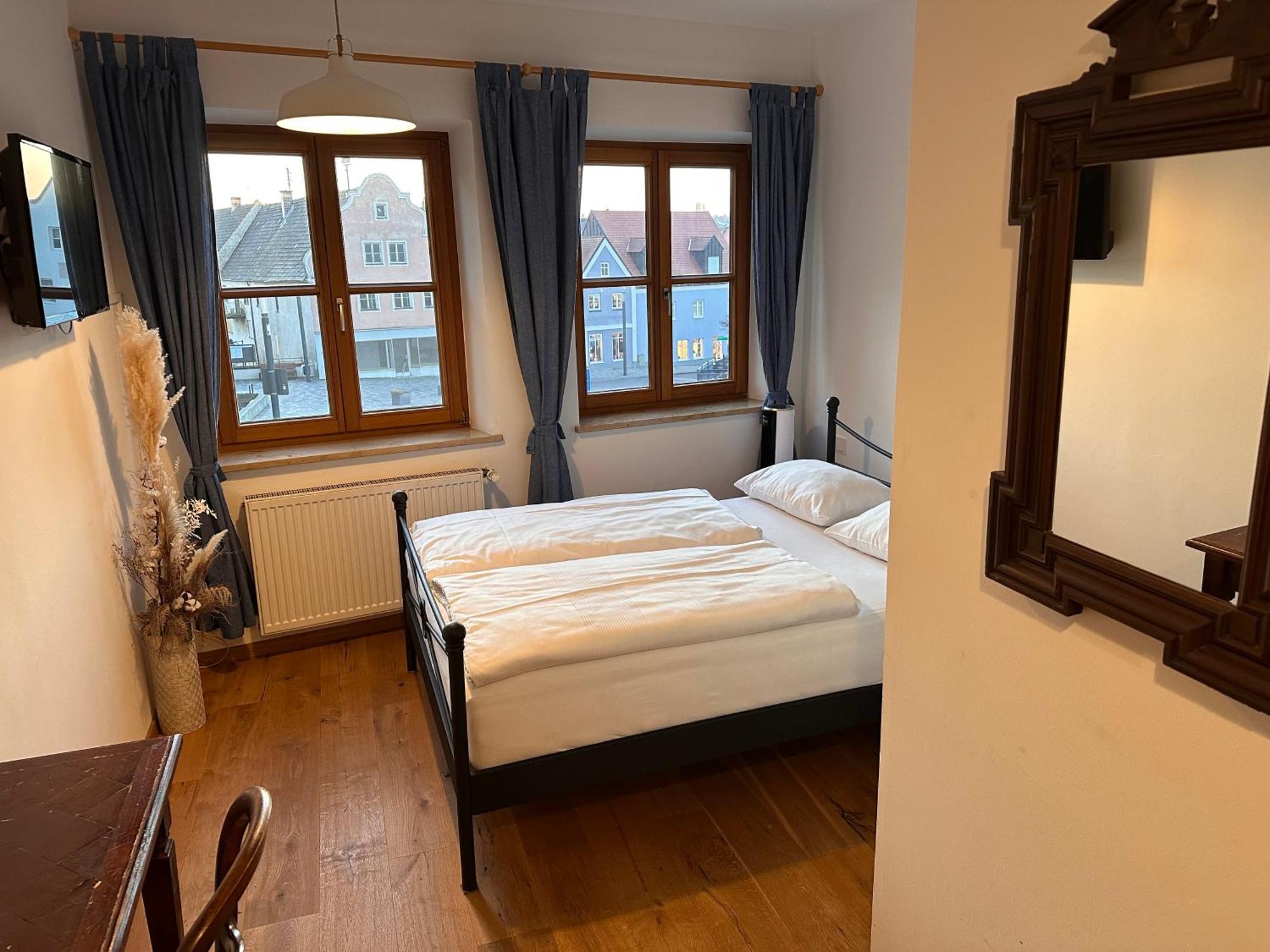 Gasthof Zur Post Wolnzach Exterior foto