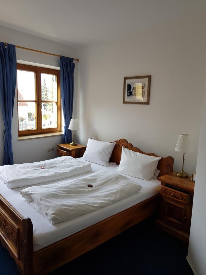 Gasthof Zur Post Wolnzach Exterior foto